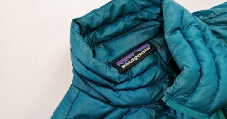 Comment Réparer Une Doudoune Déchirée Sans Patch Comment réparer un trou, accroc d'une doudoune déchirée